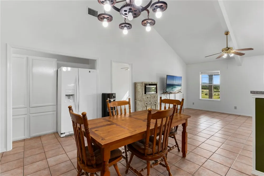 1892 Thunder Creek Road Utopia, TX 78884