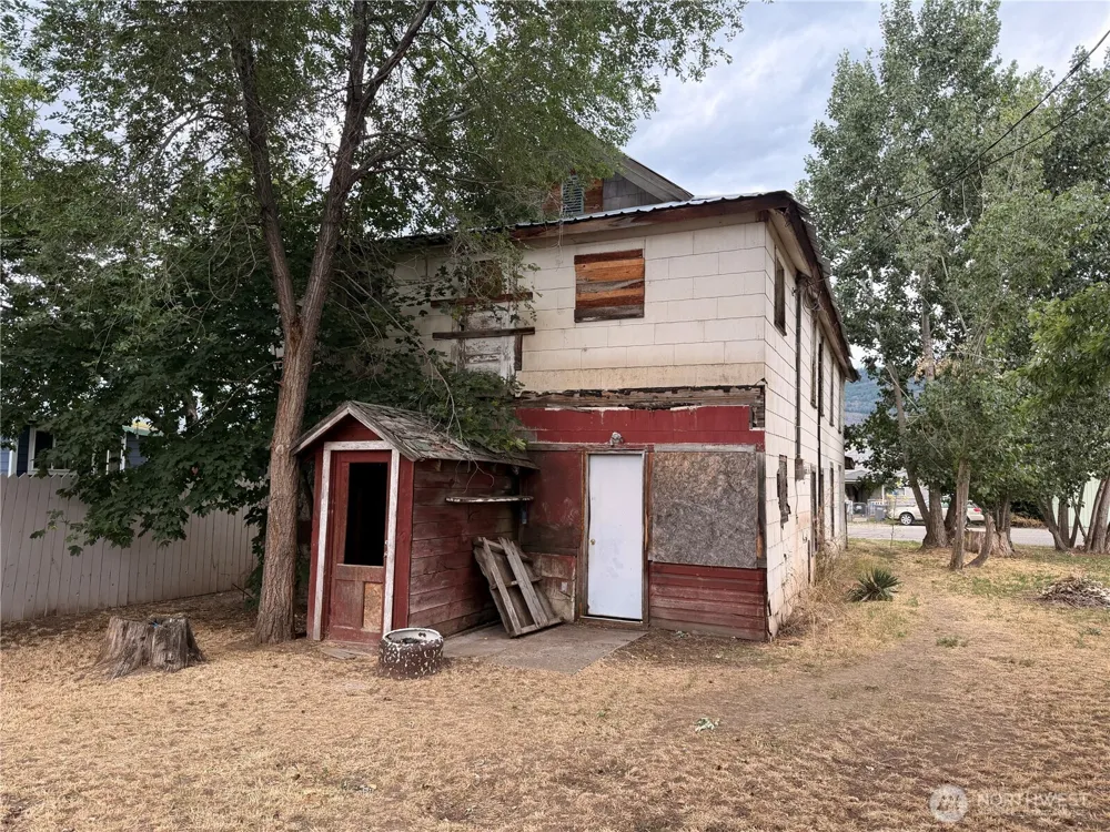1308 Juniper Street Oroville, WA 98844