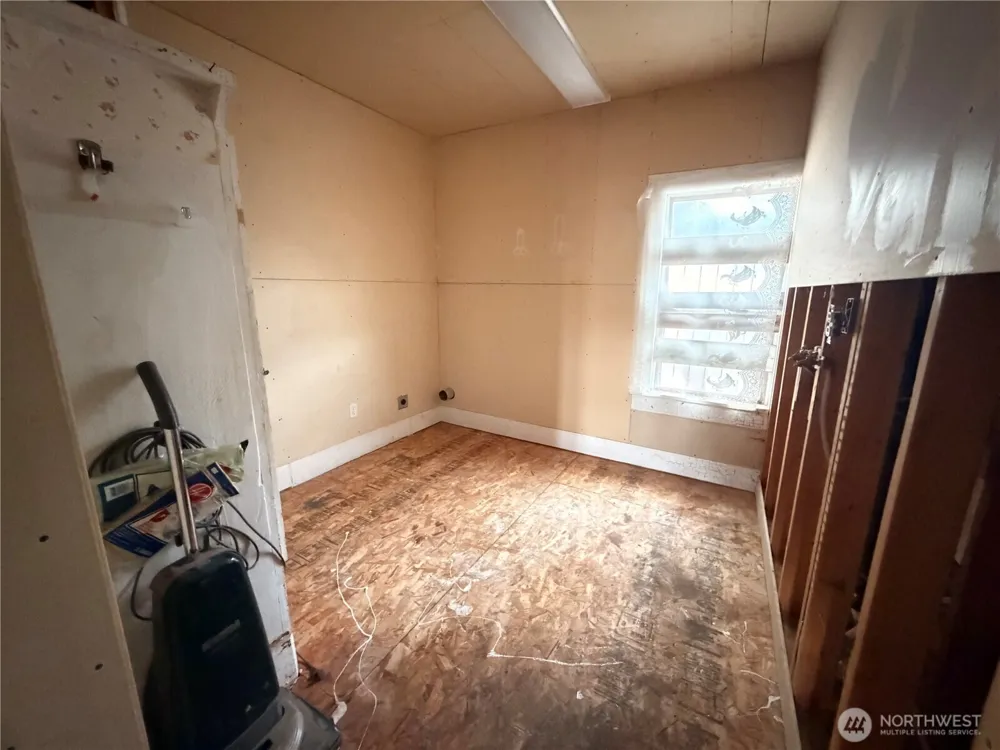 1308 Juniper Street Oroville, WA 98844