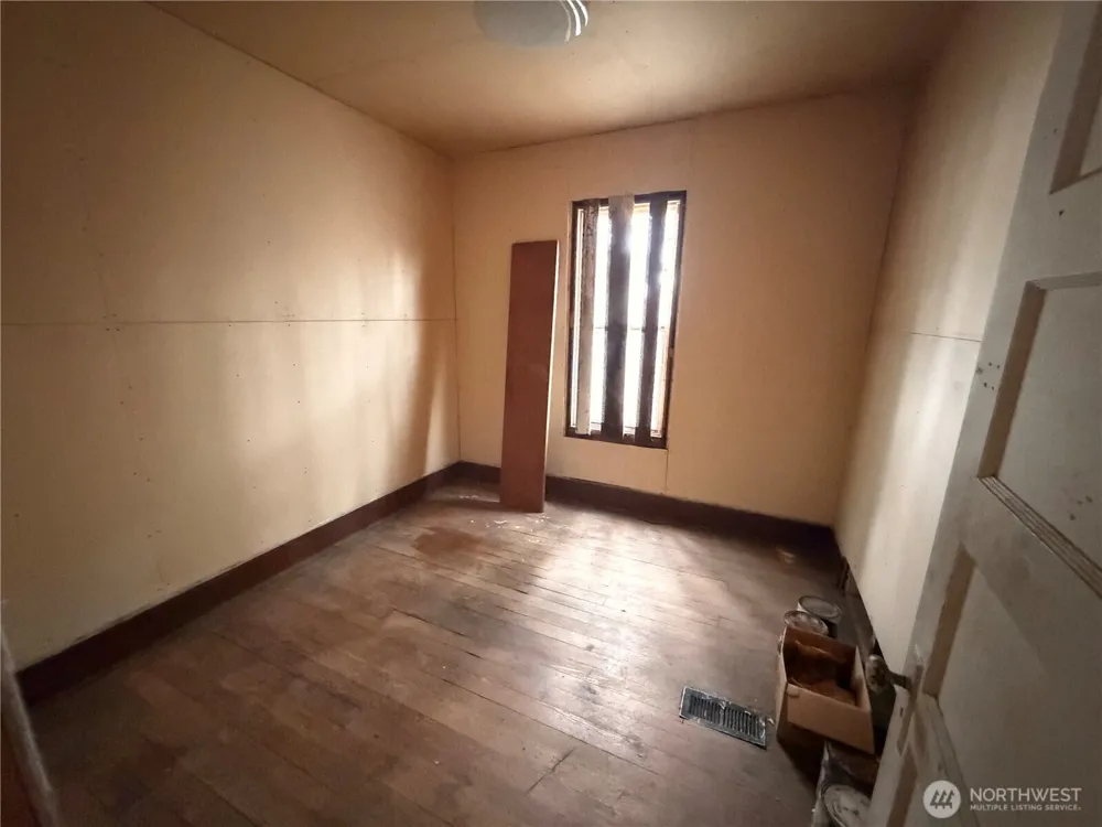 1308 Juniper Street Oroville, WA 98844