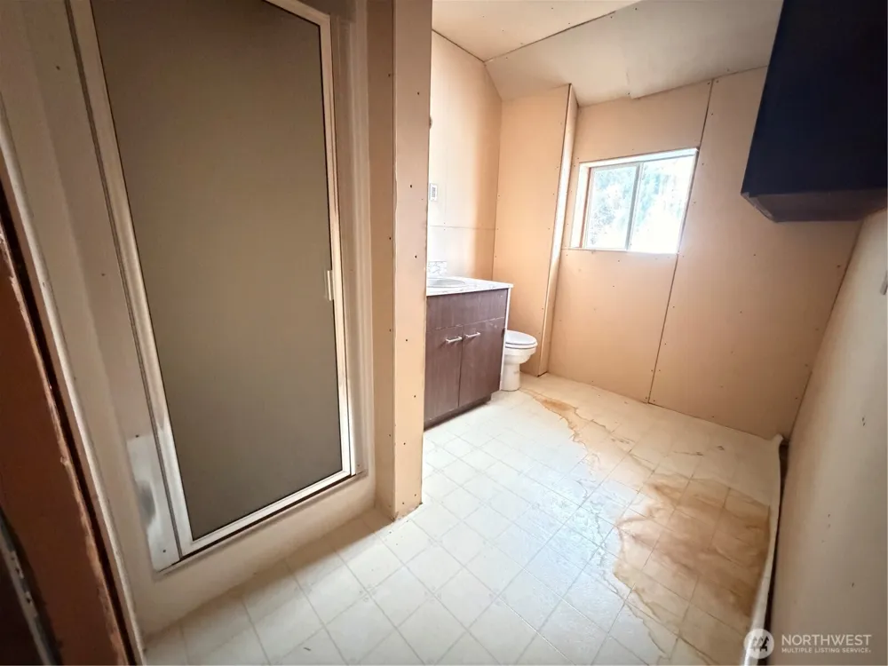 1308 Juniper Street Oroville, WA 98844