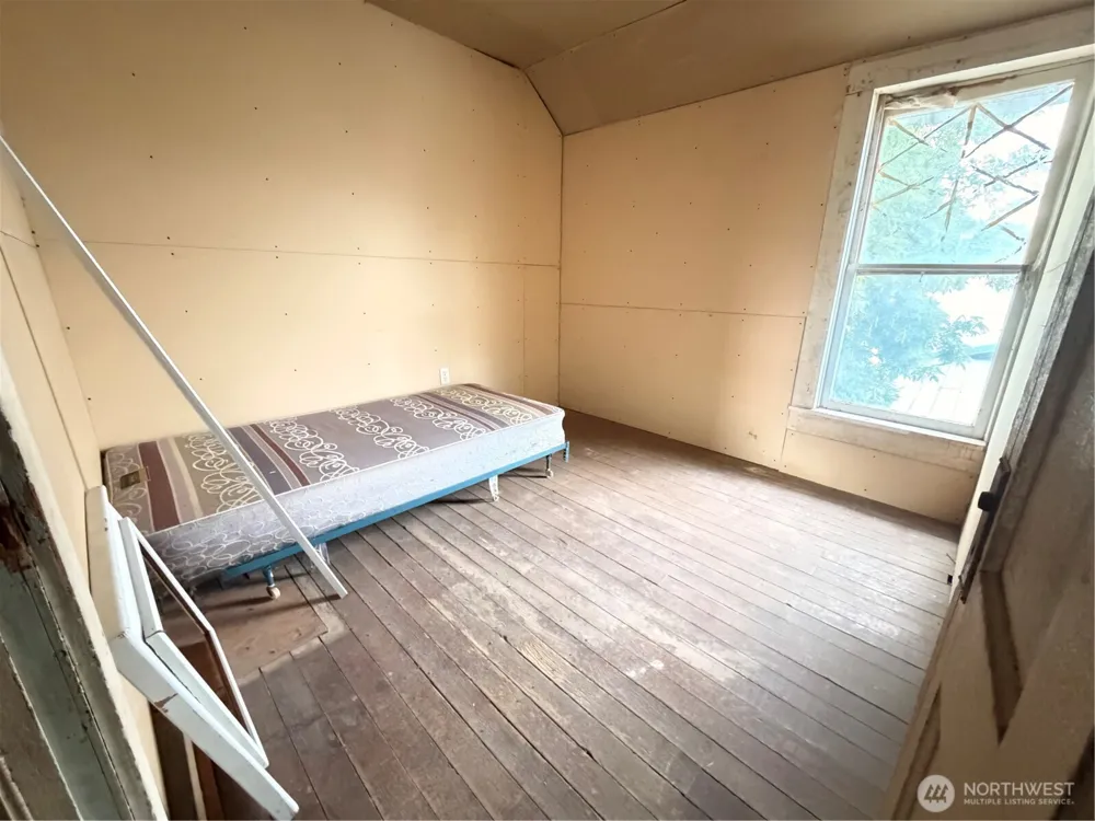 1308 Juniper Street Oroville, WA 98844
