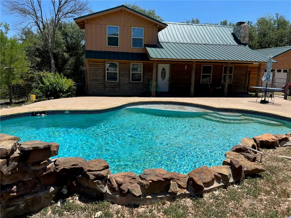 1215 Agarita Drive Fischer, TX 78623