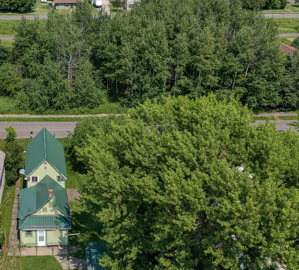 4106 E 1st Street Superior, WI 54880