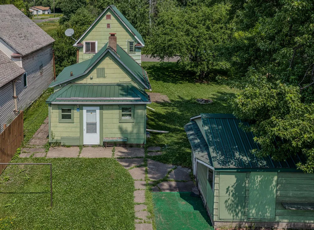 4106 E 1st Street Superior, WI 54880