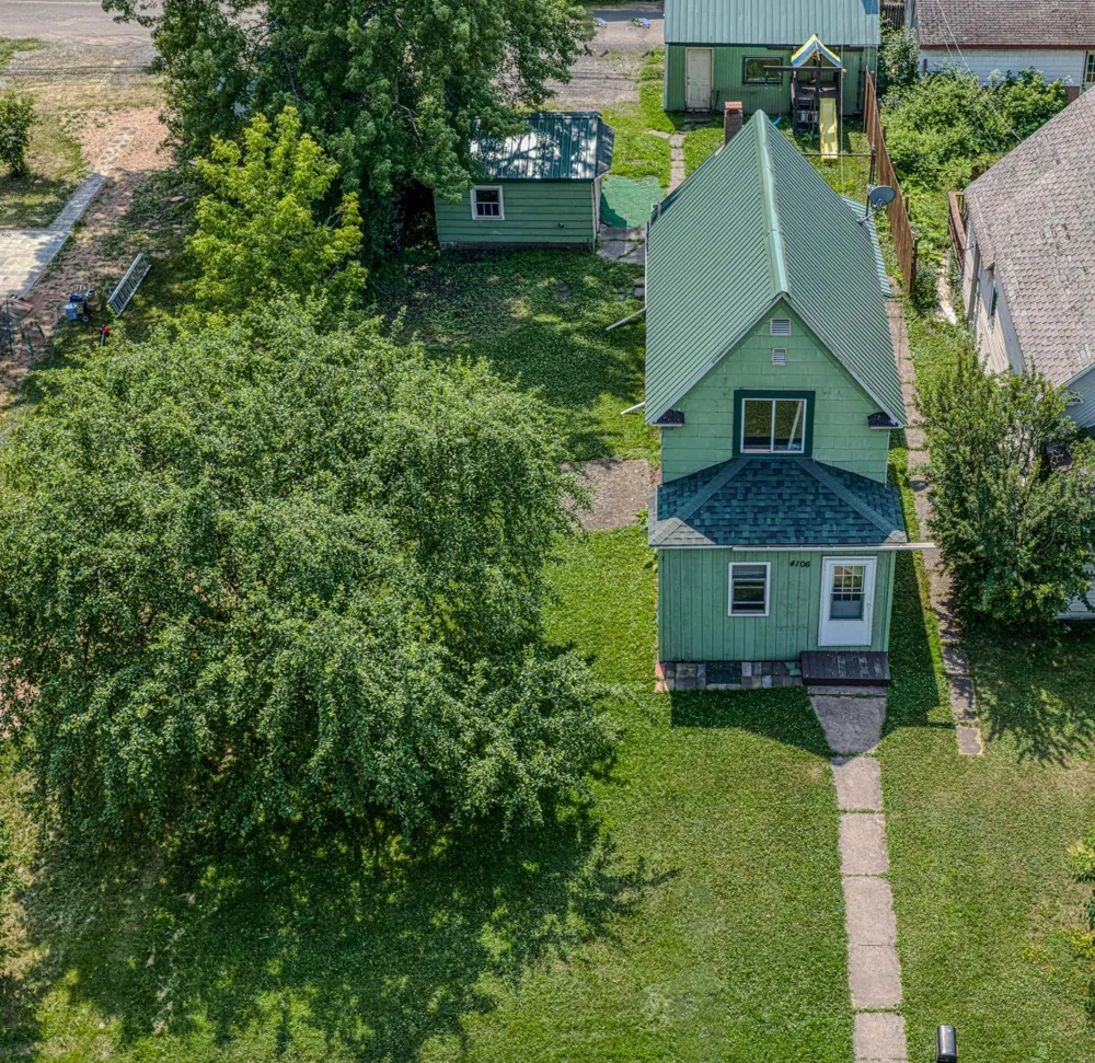 4106 E 1st Street Superior, WI 54880