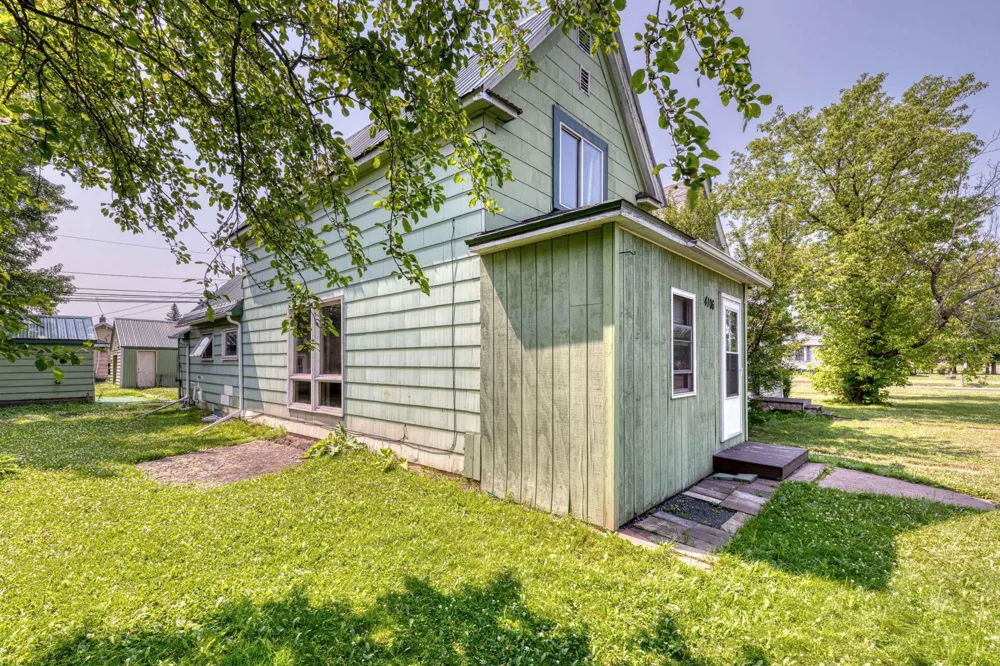 4106 E 1st Street Superior, WI 54880