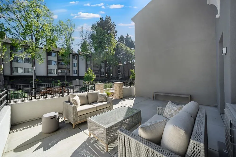 2108 Latham Street Mountain View, CA 94040