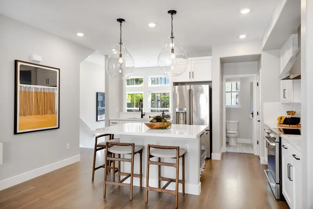 2108 Latham Street Mountain View, CA 94040