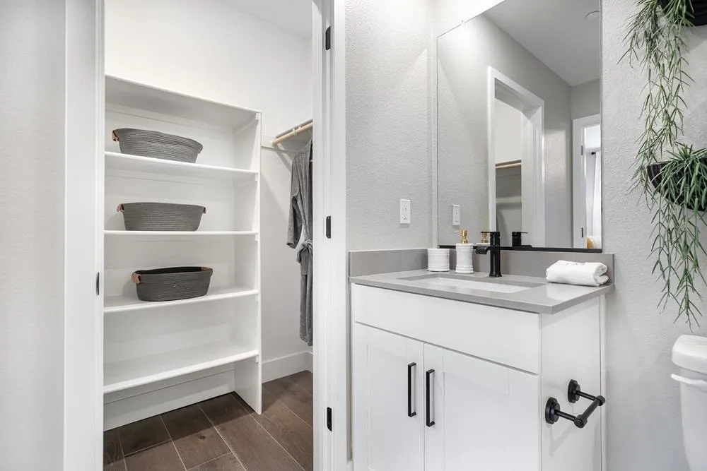 2108 Latham Street Mountain View, CA 94040