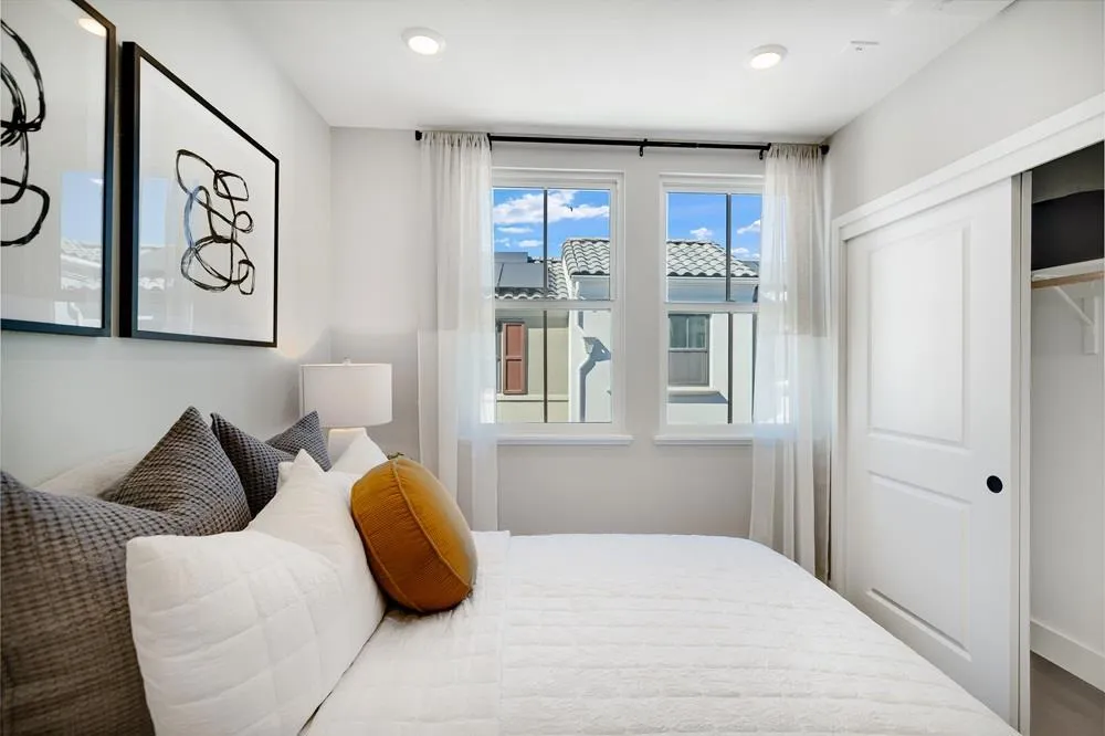 2108 Latham Street Mountain View, CA 94040