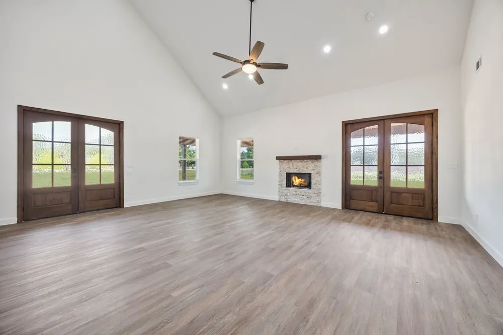 181 County Road 4757 Rhome, TX 76078