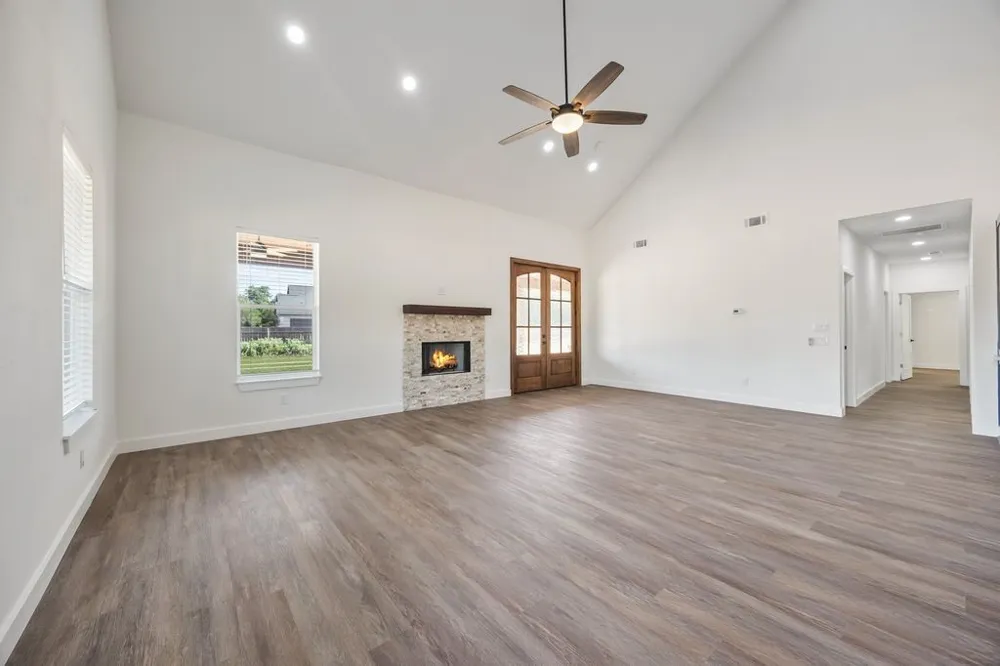 181 County Road 4757 Rhome, TX 76078