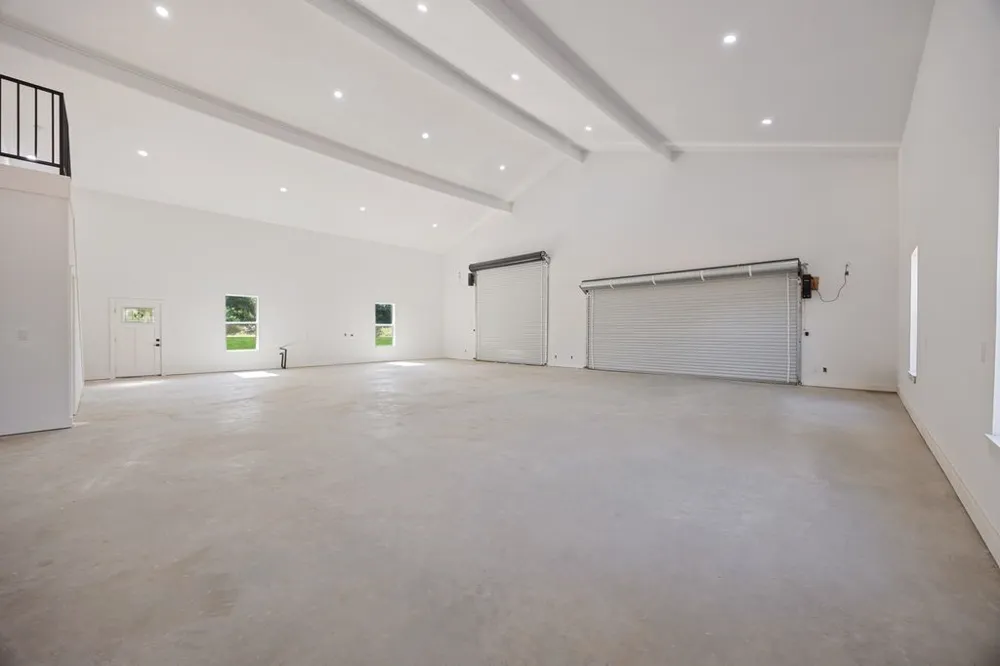 181 County Road 4757 Rhome, TX 76078