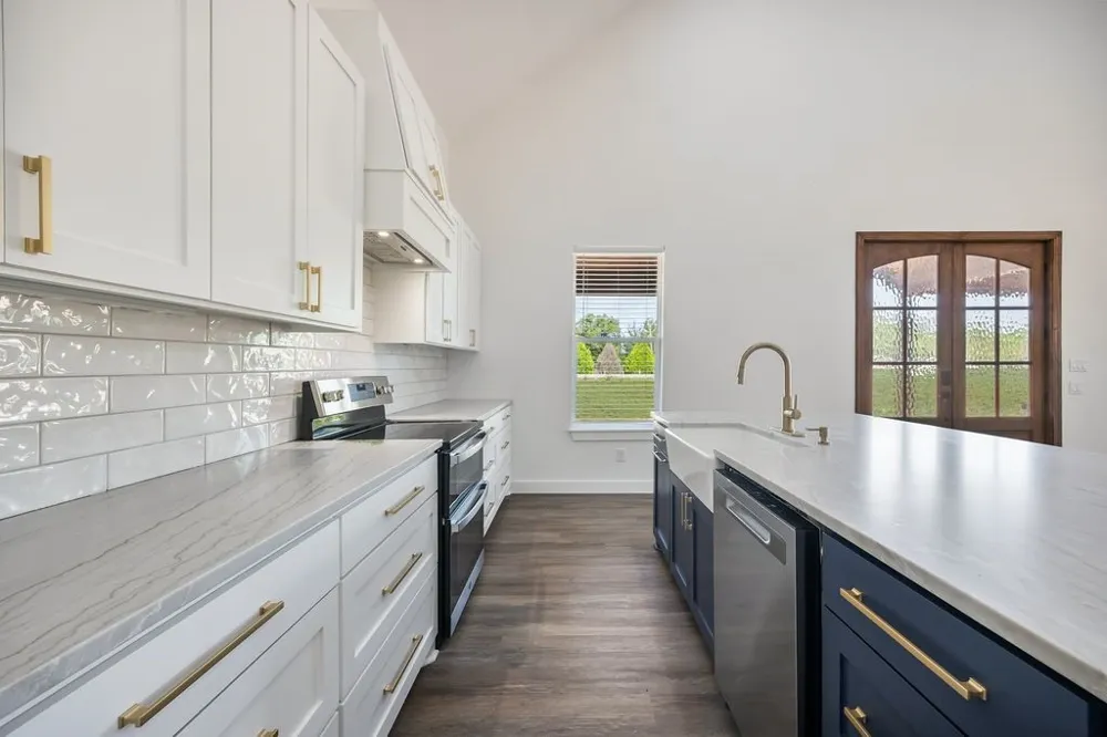 181 County Road 4757 Rhome, TX 76078