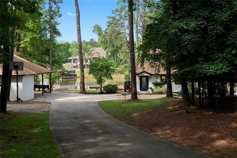 112 Sinclair Circle Eatonton, GA 31024