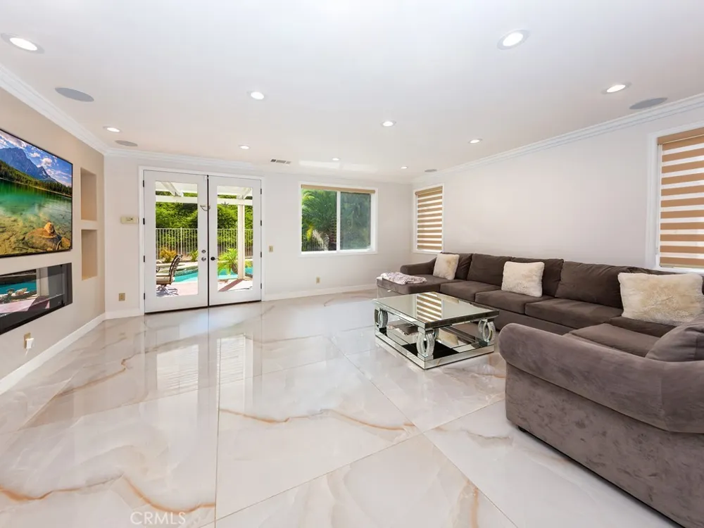 28408 Hidden Hills Drive Saugus, CA 91390