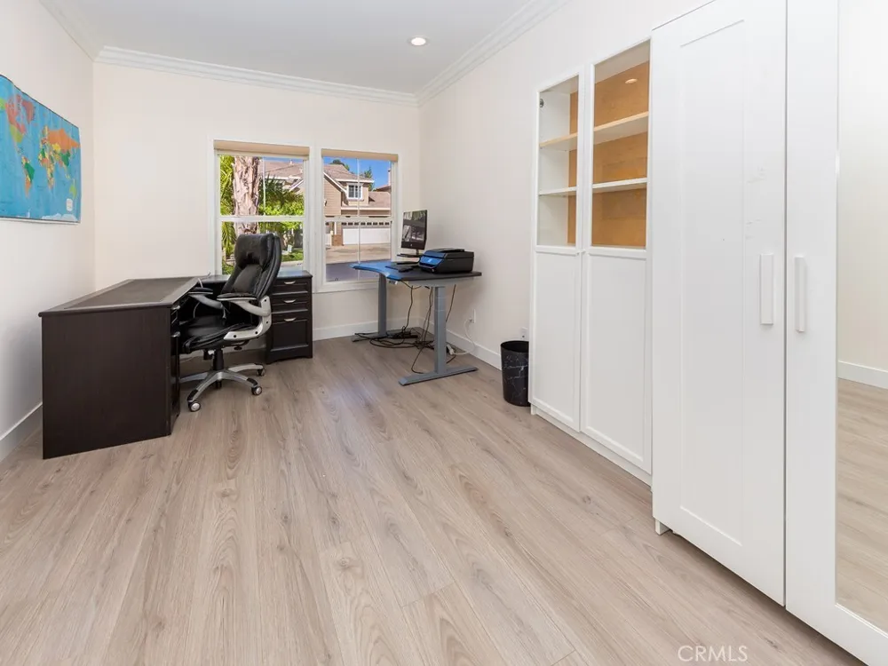28408 Hidden Hills Drive Saugus, CA 91390