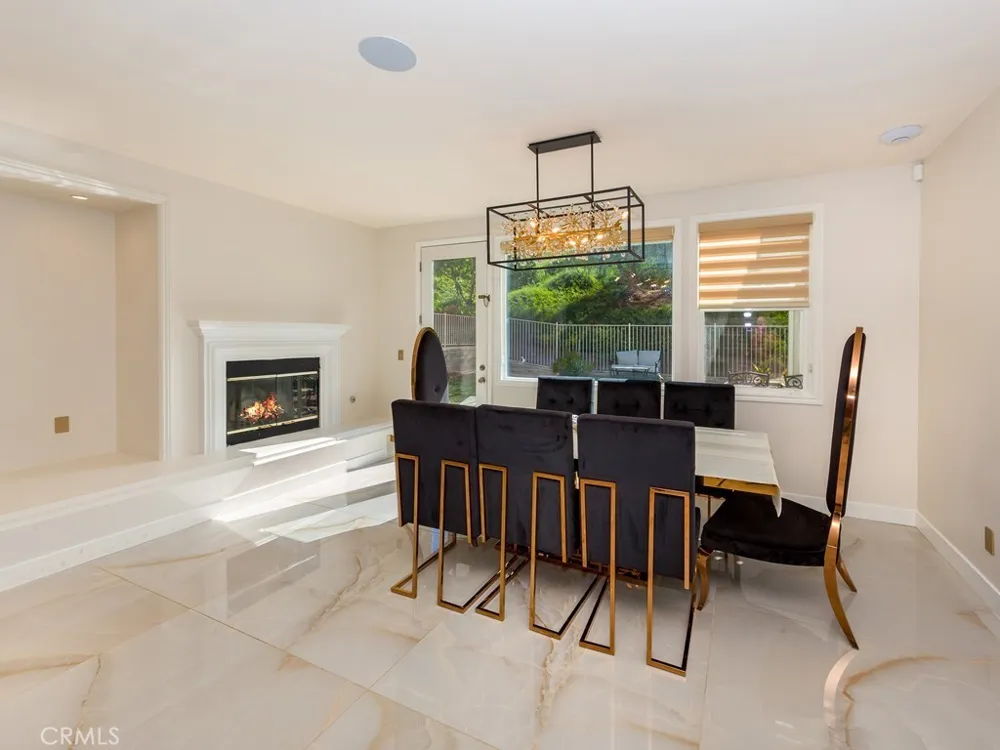 28408 Hidden Hills Drive Saugus, CA 91390