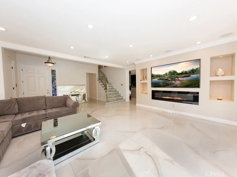 28408 Hidden Hills Drive Saugus, CA 91390