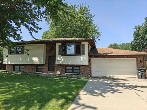 3042 Dutch Mill Street