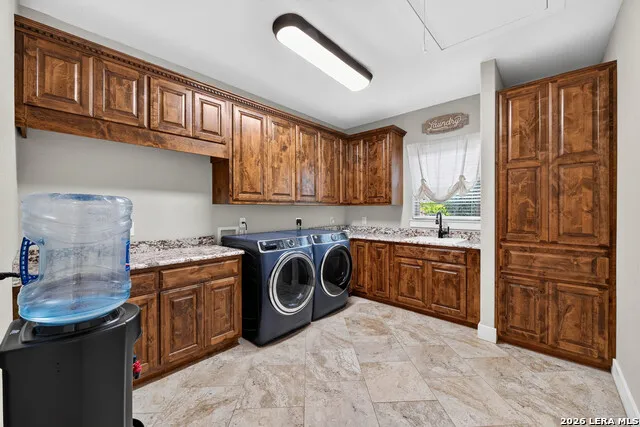 1980 County Road 361 La Vernia, TX 78121
