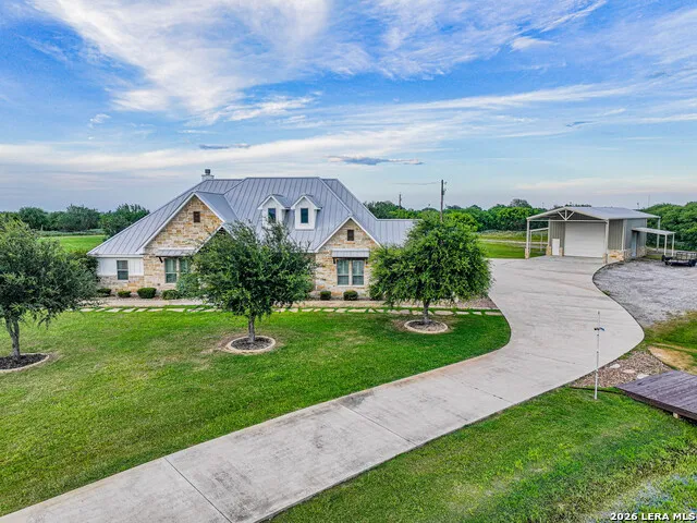 1980 County Road 361 La Vernia, TX 78121