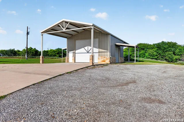1980 County Road 361 La Vernia, TX 78121