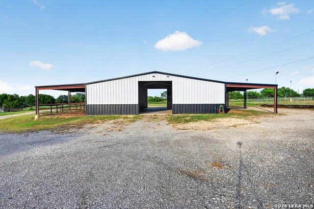 1980 County Road 361 La Vernia, TX 78121