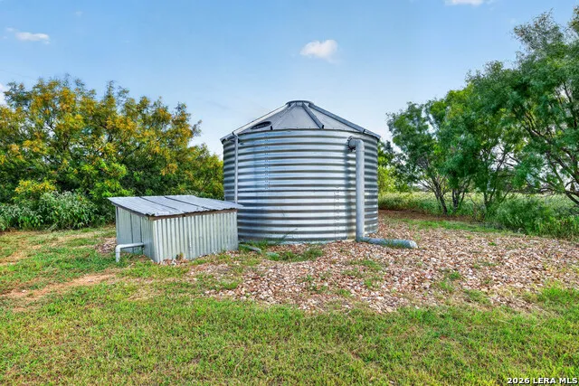 1980 County Road 361 La Vernia, TX 78121
