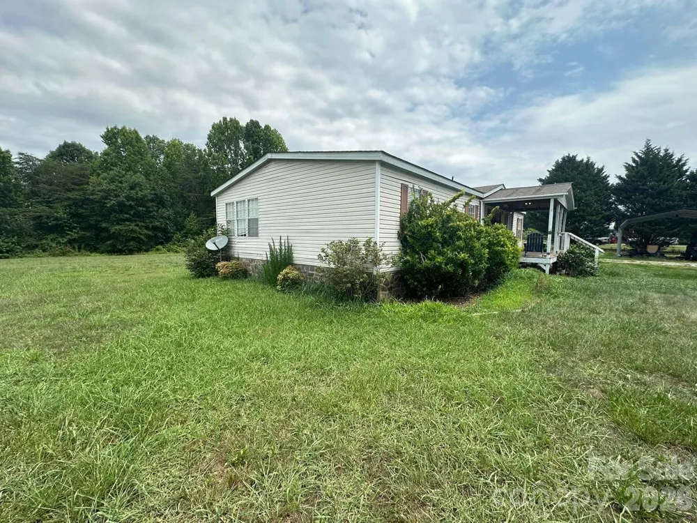 5100 Flay Road Lincolnton, NC 28092