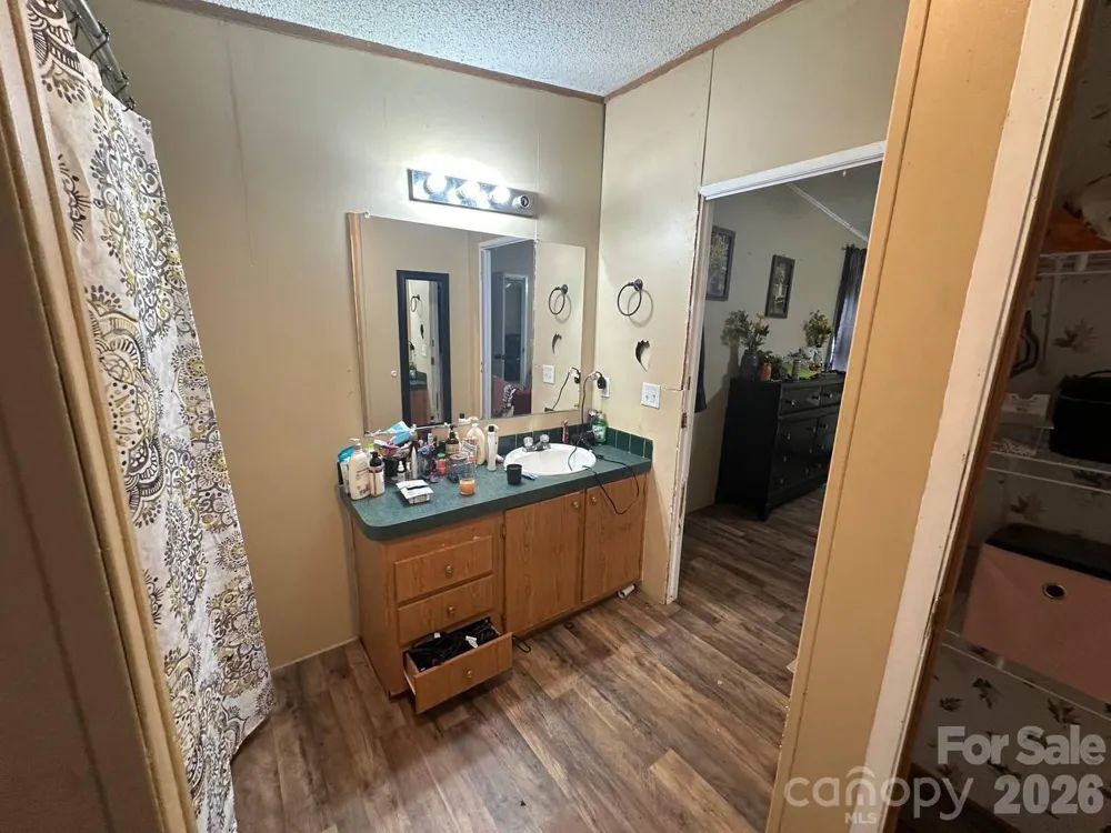 5100 Flay Road Lincolnton, NC 28092