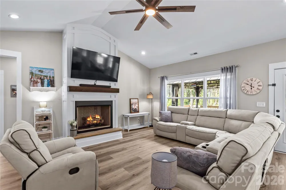 2512 Shuford Road Lincolnton, NC 28092