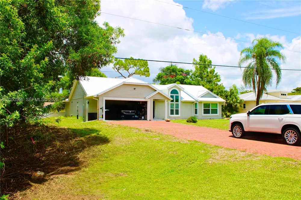 6617 IDLEWILD STREET Fort Myers, FL 33966