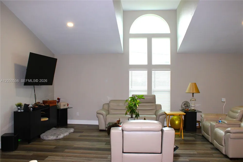 6617 IDLEWILD STREET Fort Myers, FL 33966