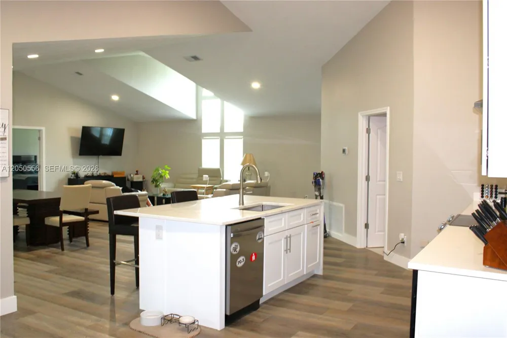 6617 IDLEWILD STREET Fort Myers, FL 33966