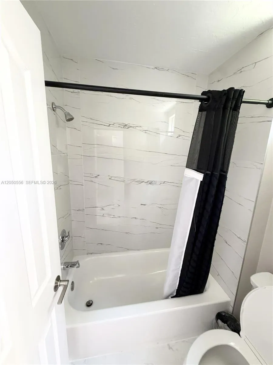 6617 IDLEWILD STREET Fort Myers, FL 33966