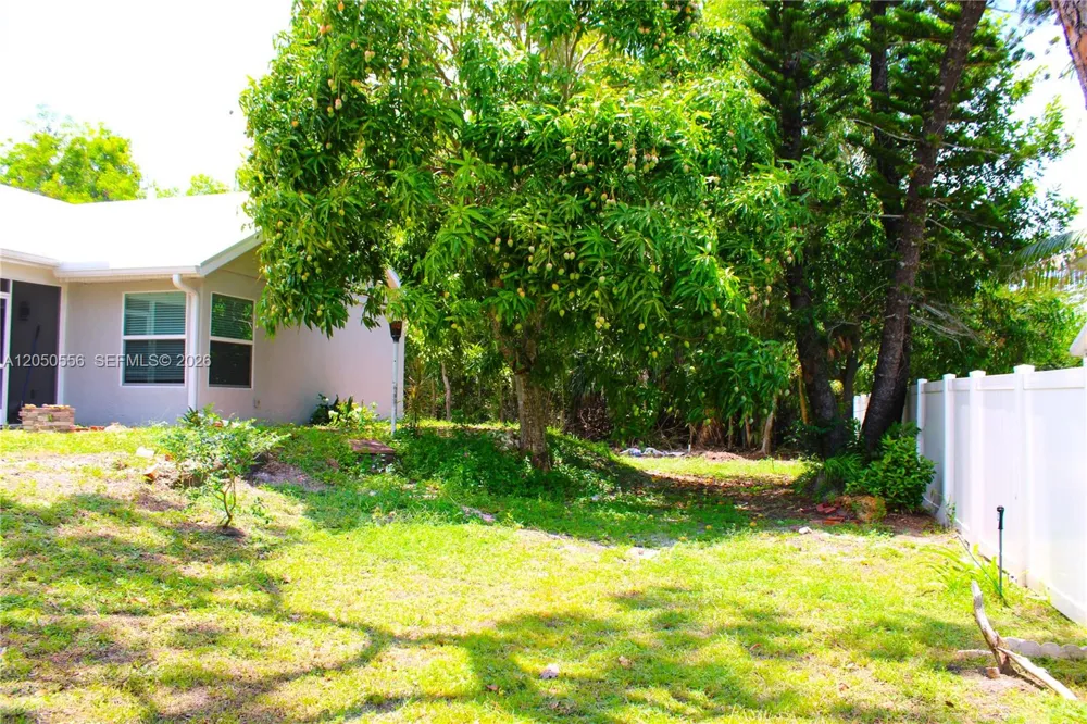 6617 IDLEWILD STREET Fort Myers, FL 33966