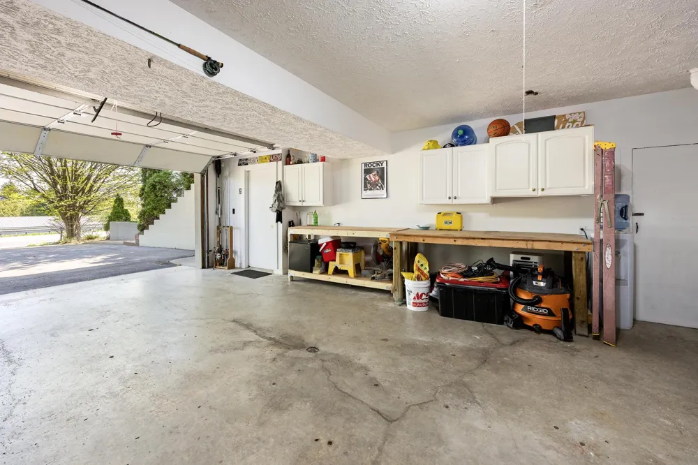 6066 S West Bay Shore Drive Bingham Township, MI 49684