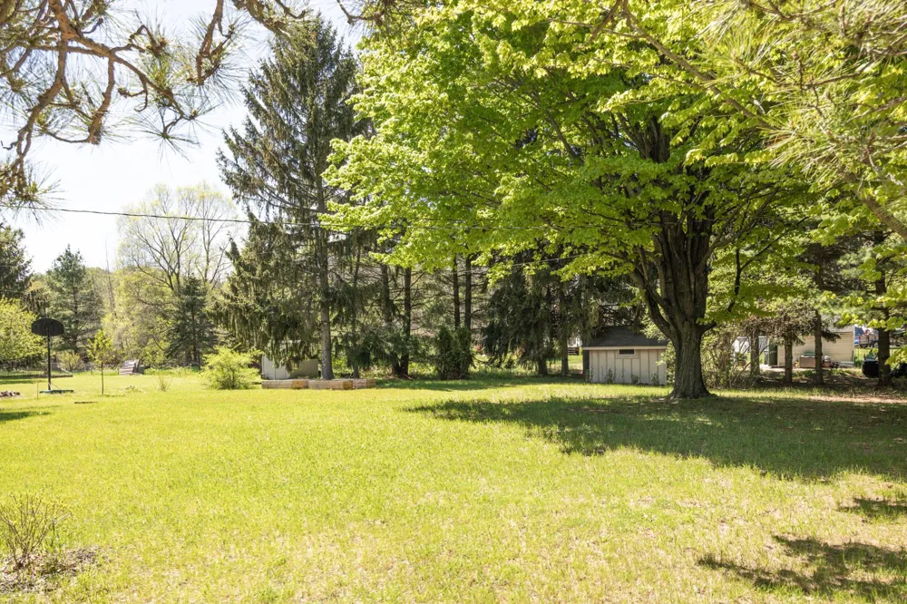 6066 S West Bay Shore Drive Bingham Township, MI 49684