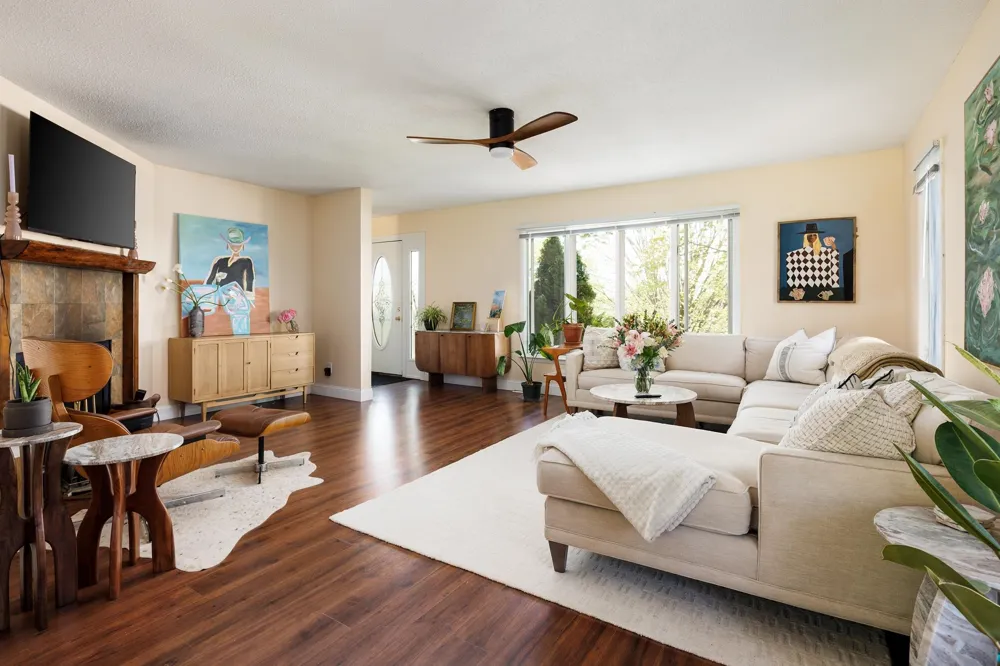 6066 S West Bay Shore Drive Bingham Township, MI 49684
