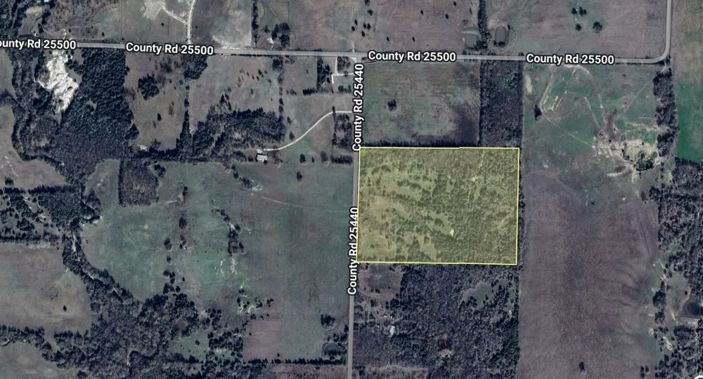 175 County Road 25440 Roxton, TX 75477