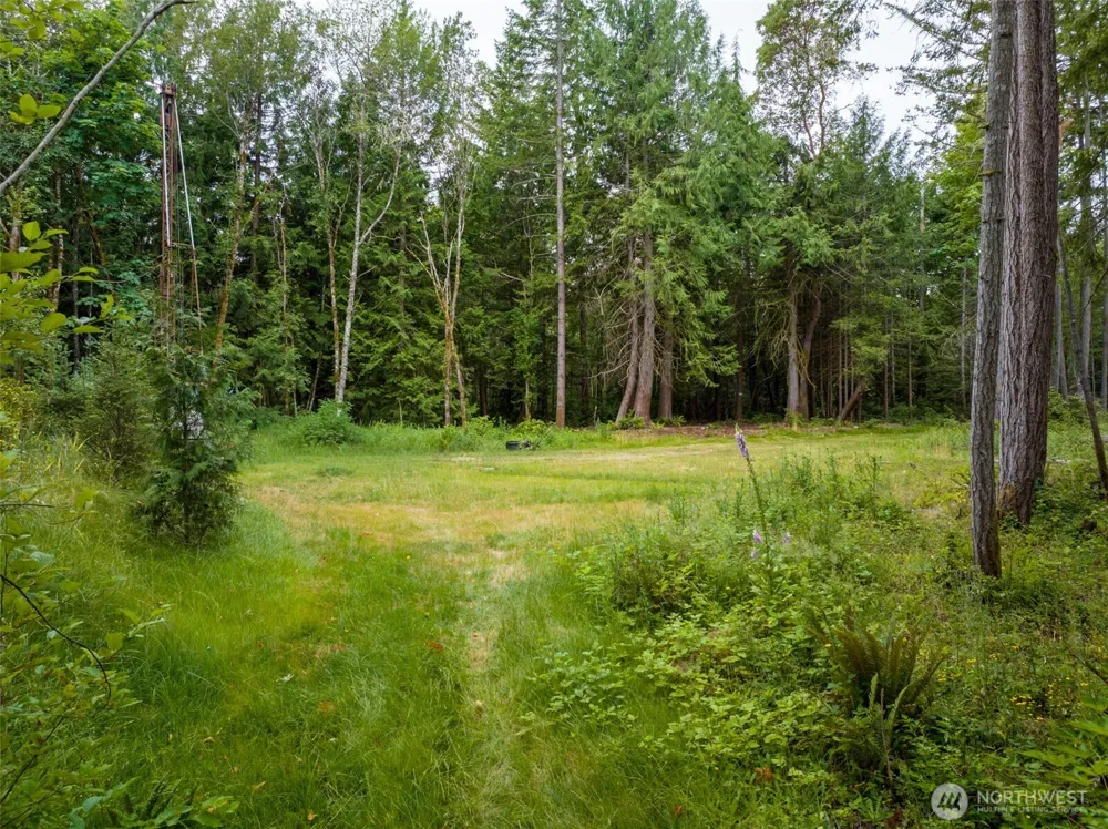 9501 Bucsit Lane NE Bainbridge Island, WA 98110