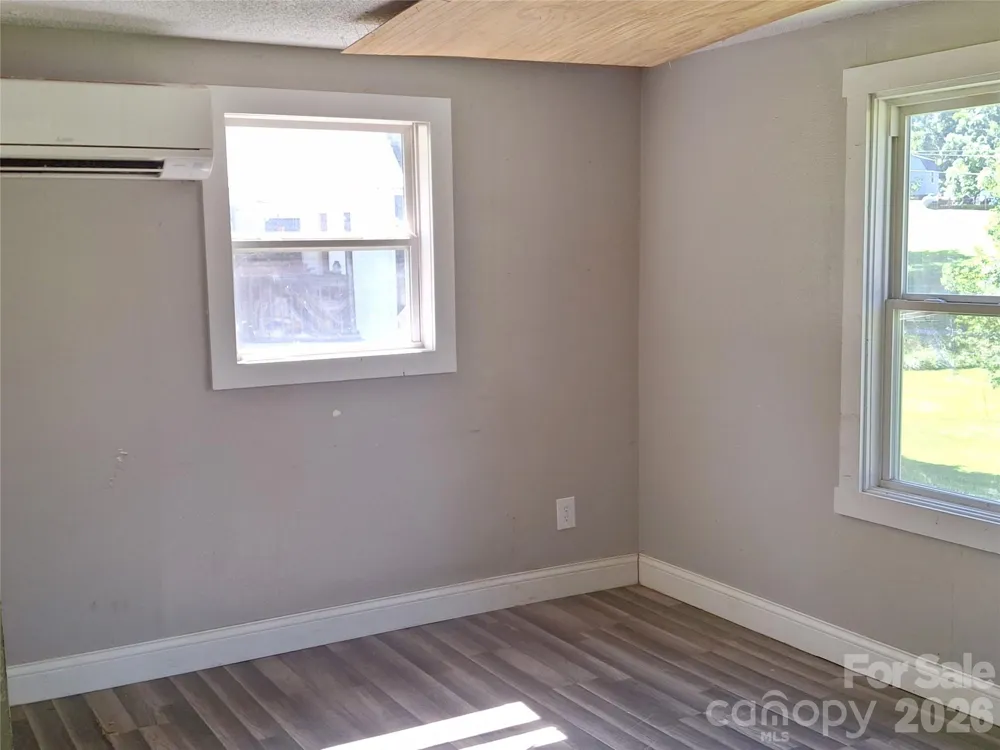 2795 Old Henson Cove Road Canton, NC 28716