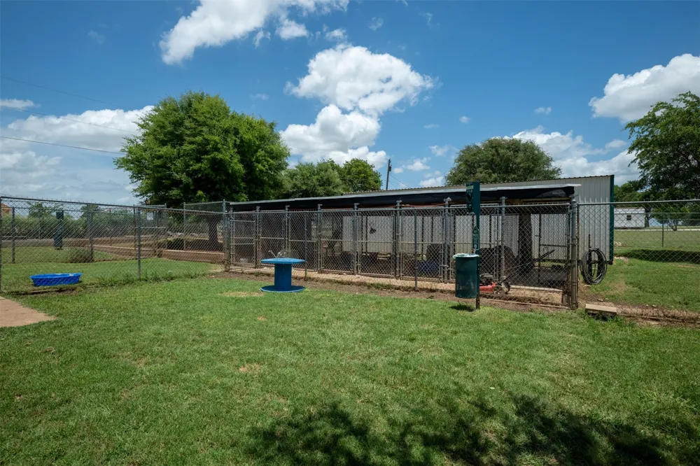5327 Old Lorena Road Lorena, TX 76655
