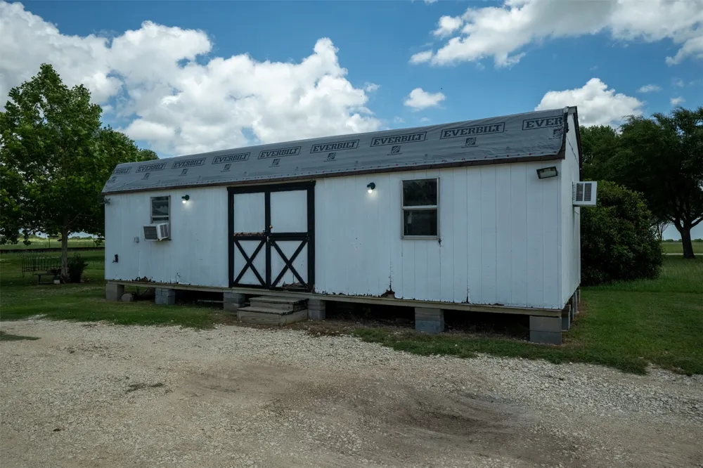 5327 Old Lorena Road Lorena, TX 76655