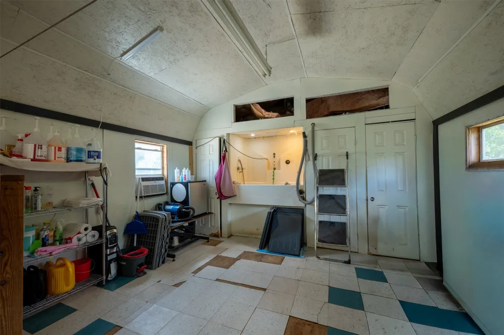5327 Old Lorena Road Lorena, TX 76655