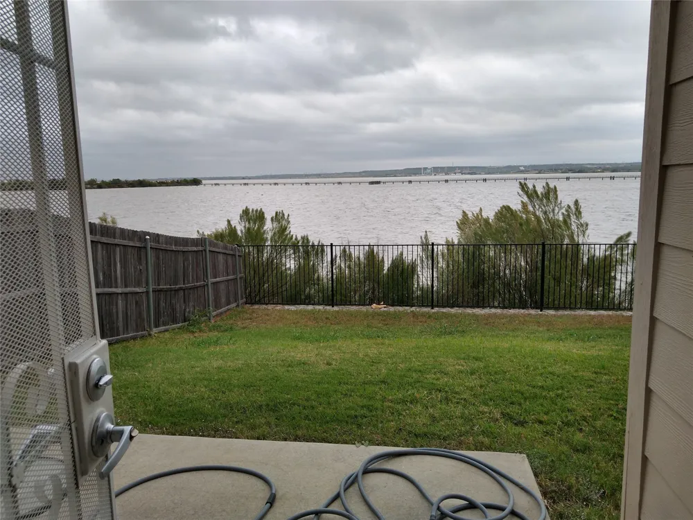 1846 Bayfront Drive Dallas, TX 75051