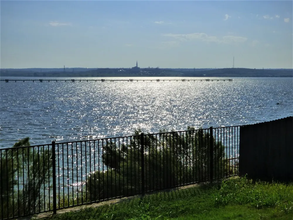 1846 Bayfront Drive Dallas, TX 75051