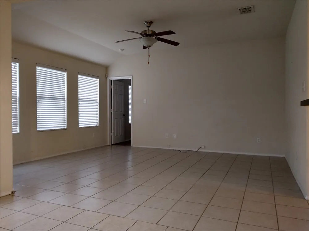 1846 Bayfront Drive Dallas, TX 75051